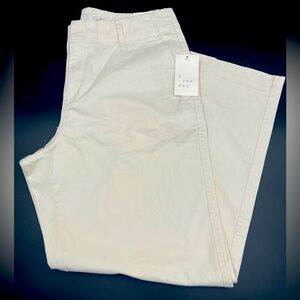 A new day‎ high-rise straight hip and back high with stretch. Size 8 R. cream